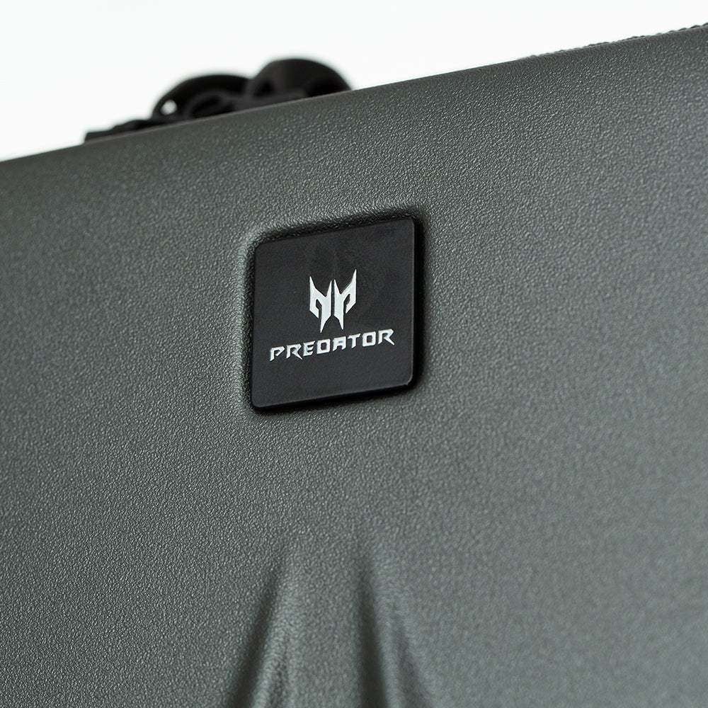 Predator Street Style Luggage 20インチ