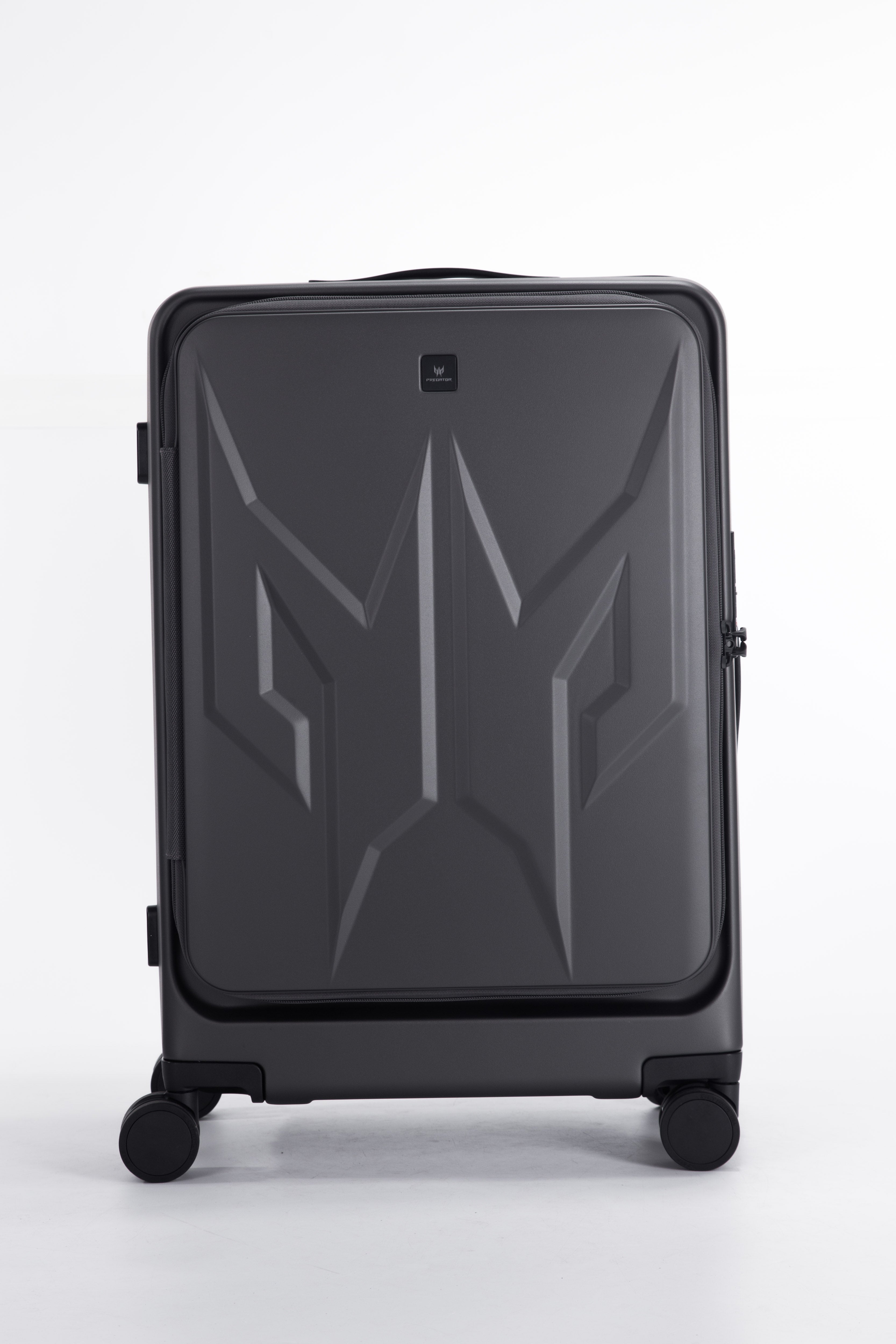 Predator Street Style Luggage 25インチ