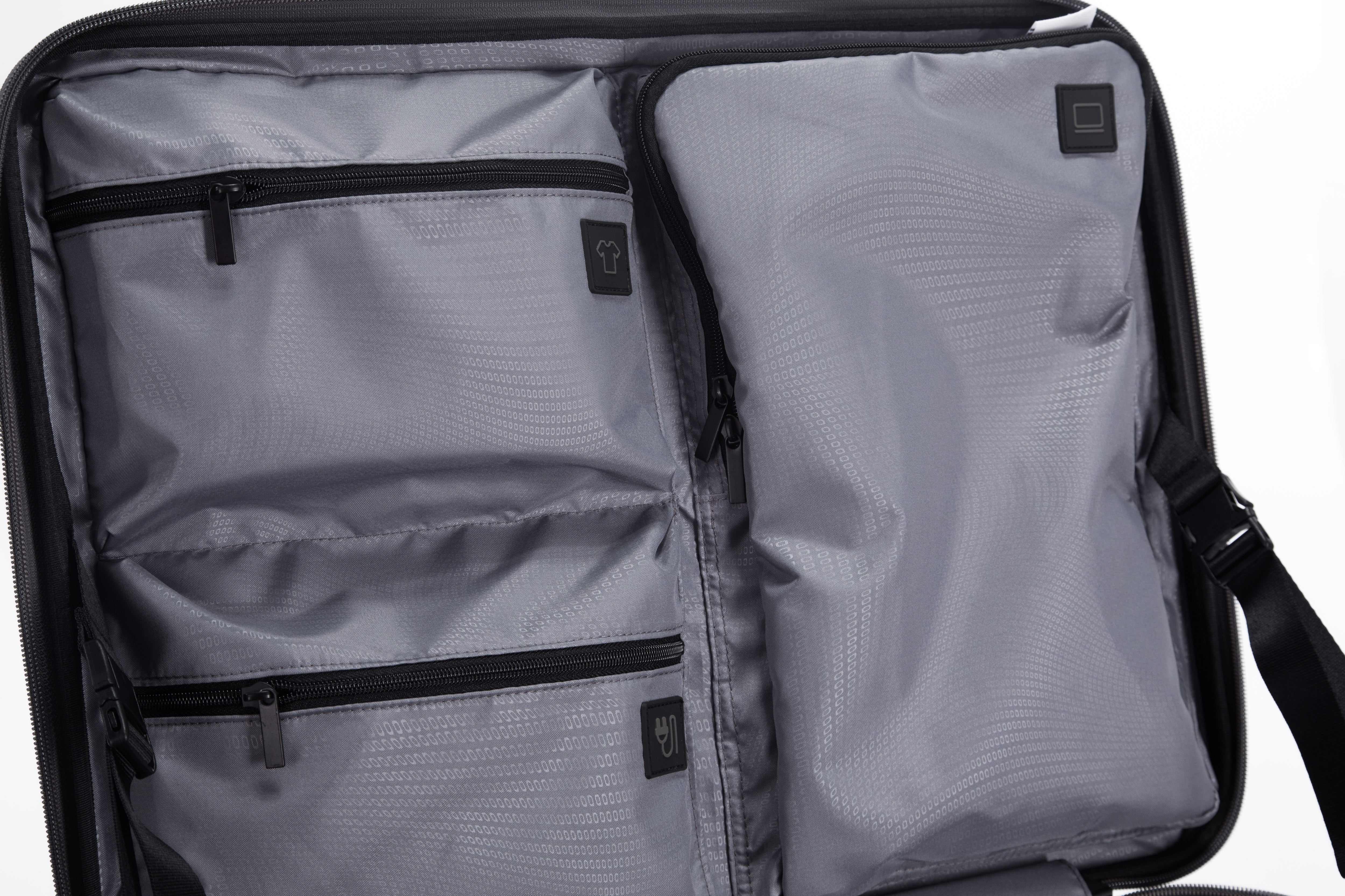 Predator Street Style Luggage 25インチ – Whizz Plus
