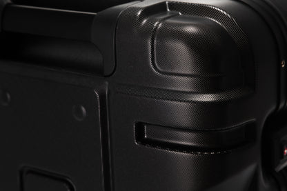 Predator Robust Luggage 22インチ