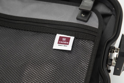 Predator Robust Luggage 22インチ
