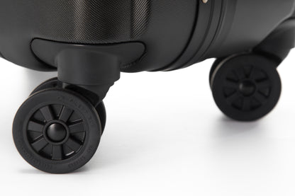 Predator Robust Luggage 22インチ